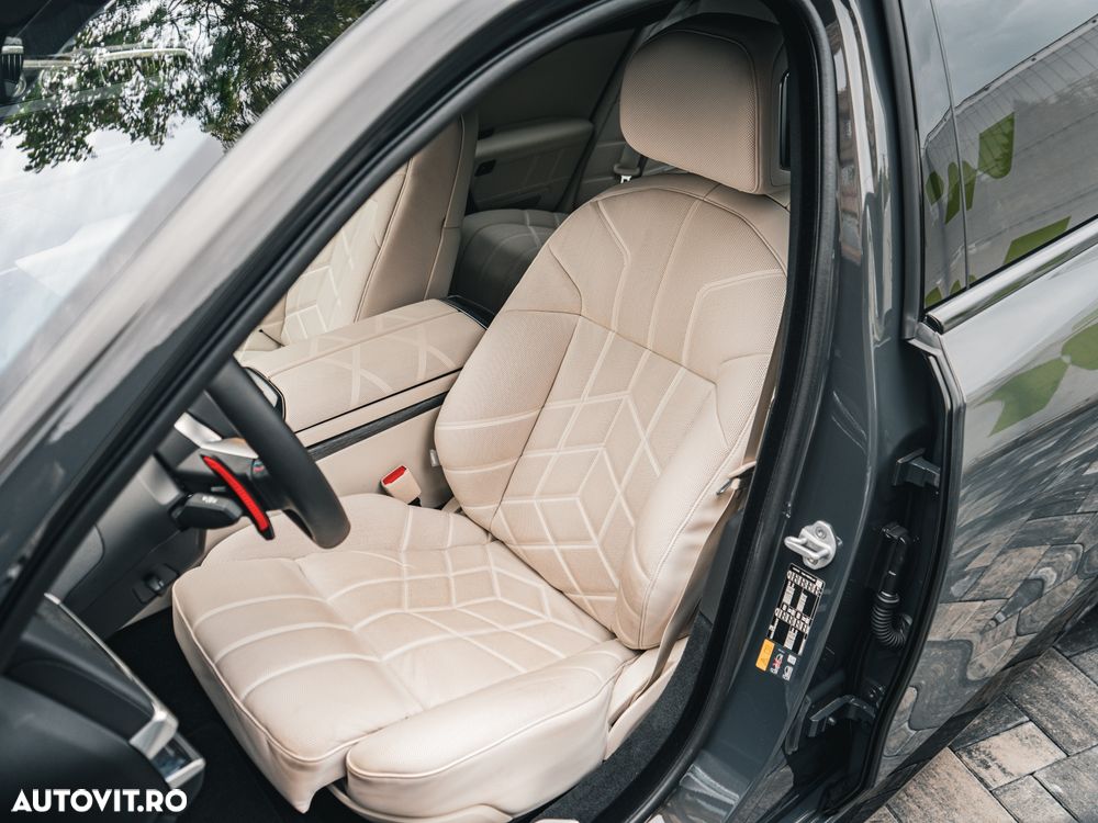 BMW M7 M760e xDrive AT PHEV - 25