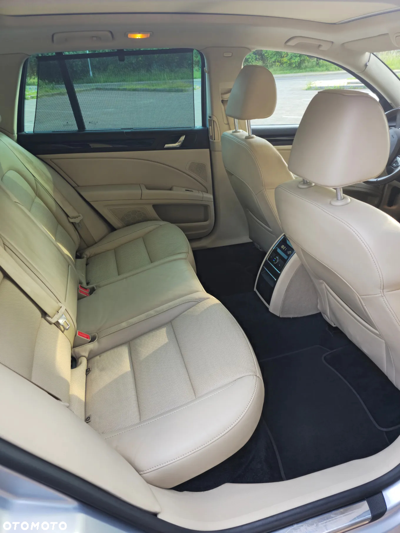 Skoda Superb 2.0 TDI 4x4 L&K DSG - 23