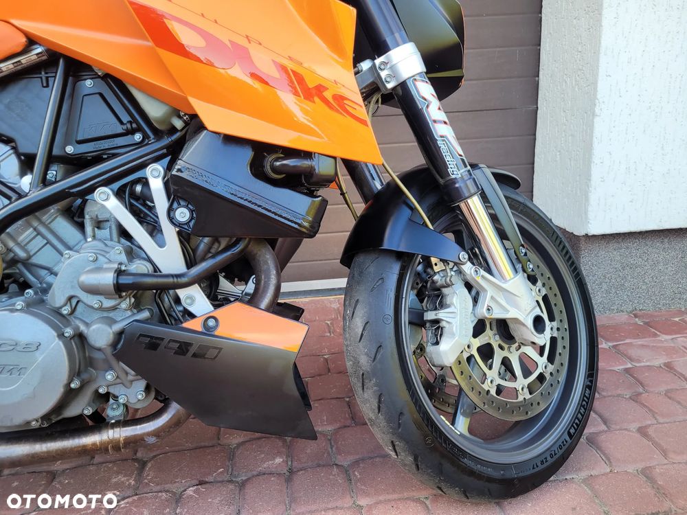 KTM Super Duke - 15