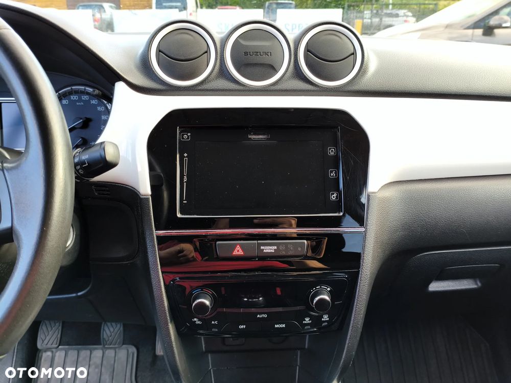 Suzuki Vitara 1.6 Premium 2WD - 29