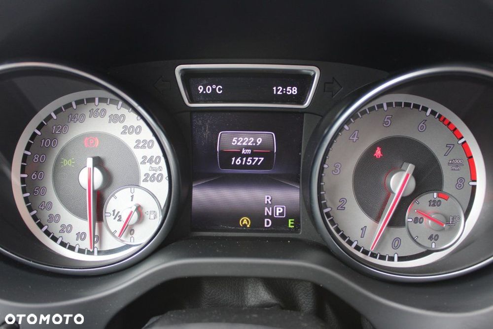 Mercedes-Benz GLA - 28