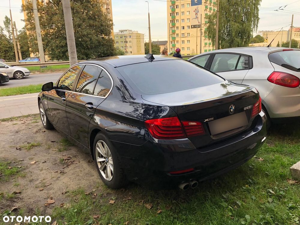 BMW Seria 5 528i xDrive - 5