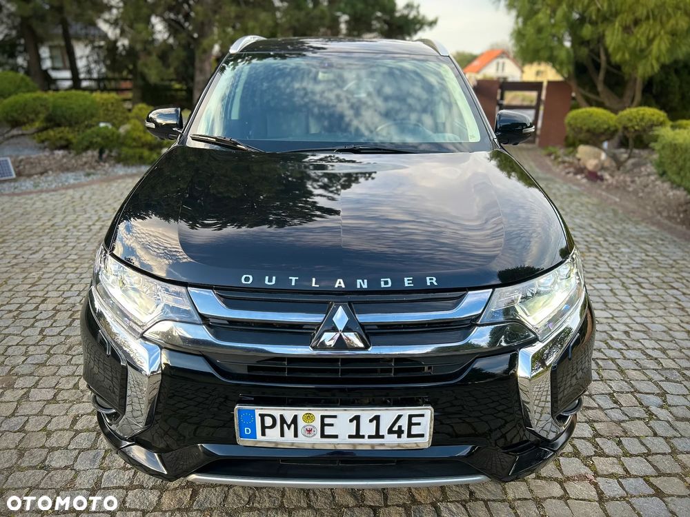 Mitsubishi Outlander Instyle NAVI + - 5