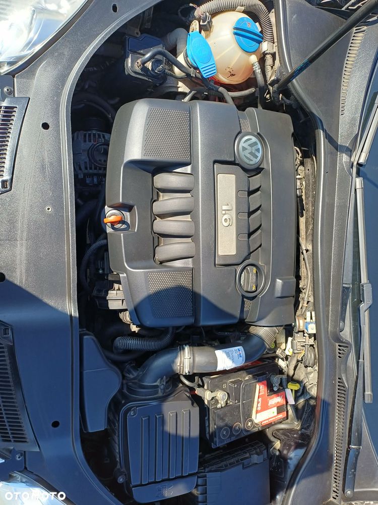 Volkswagen Golf 1.6 Trendline - 8