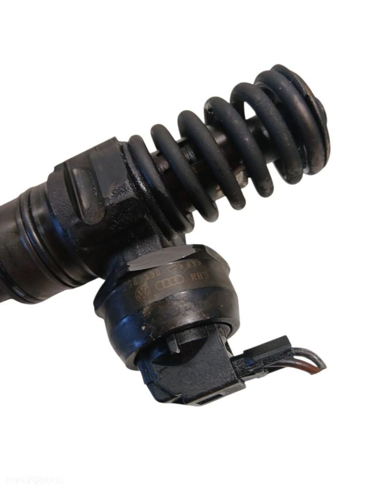 WTRYSK WTRYSKI POMPOWTRYSKI AUDI A3 8P 1.9 TDI 038130073BR 0414720313 A3 8P - 4