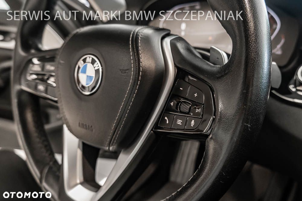 BMW Seria 5 530i xDrive Sport Line - 14