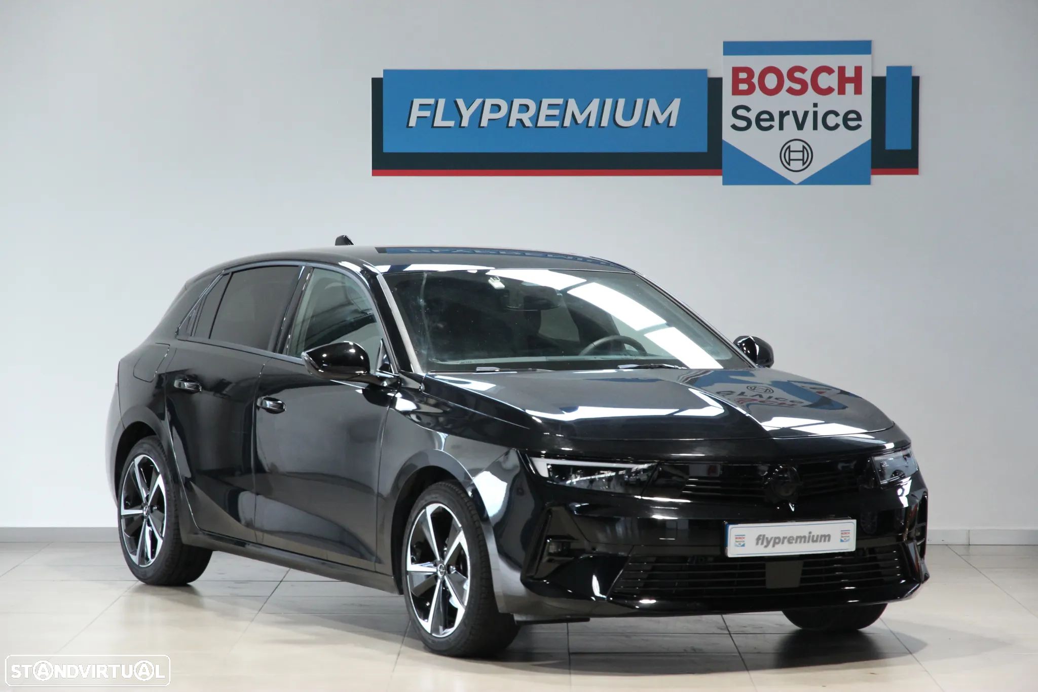 Opel Astra 1.2 T GS Line Aut. - 1