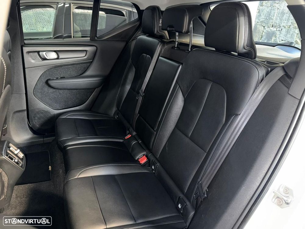 Volvo XC 40 2.0 D3 Geartronic - 14