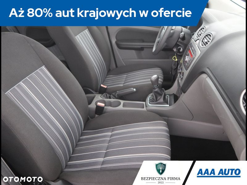 Ford Focus - 10