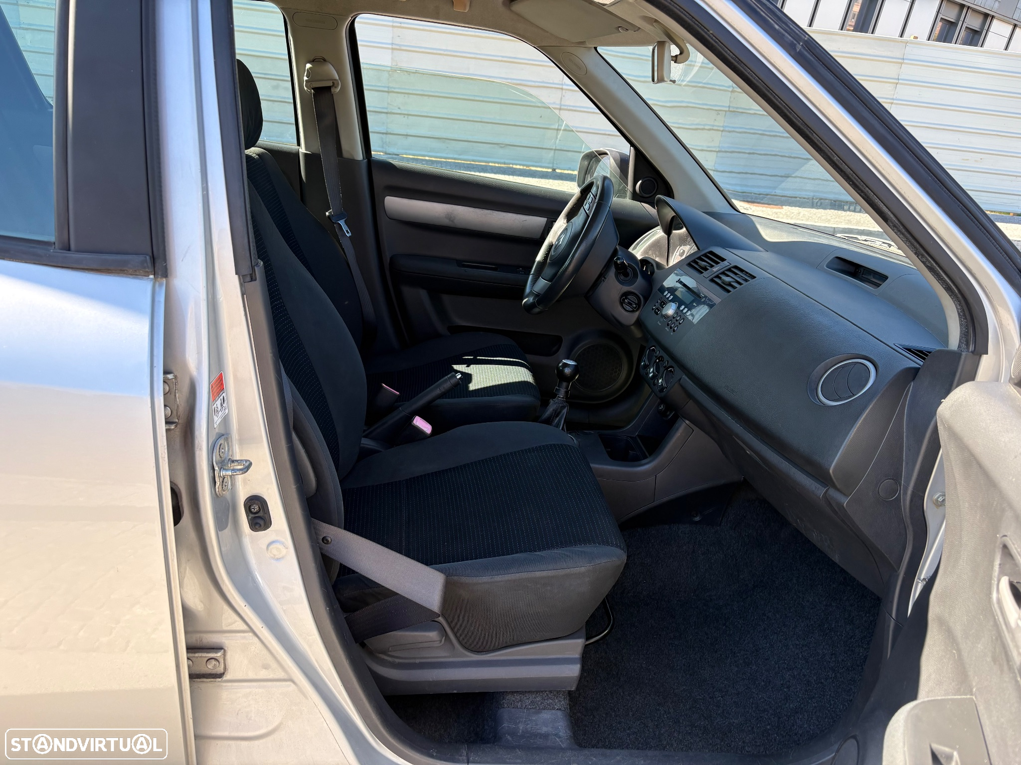 Suzuki Swift 1.3 DDiS Sport - 8