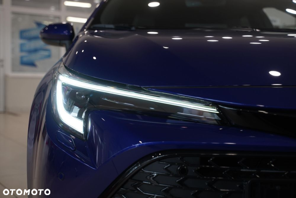 Toyota Corolla 2.0 Hybrid Executive - 26