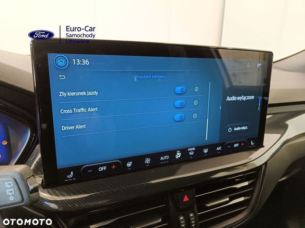 Ford Focus 1.0 EcoBoost mHEV ST-Line X - 30