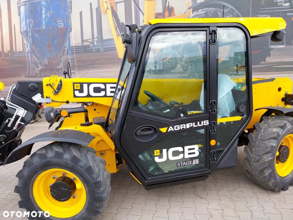 JCB 525-60 AG Plus - 8