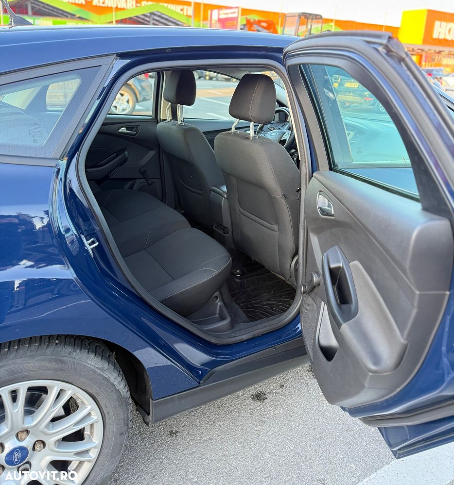 Ford Focus 1.0 EcoBoost Trend - 10