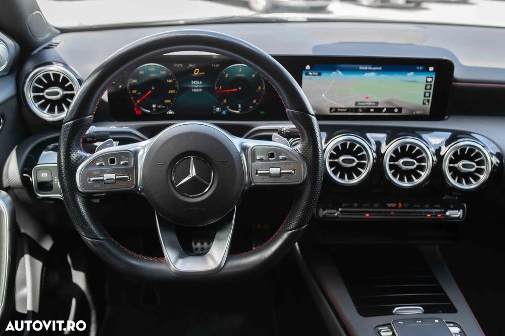 Mercedes-Benz A 220 d 4Matic 8G-DCT Advanced AMG Line - 27