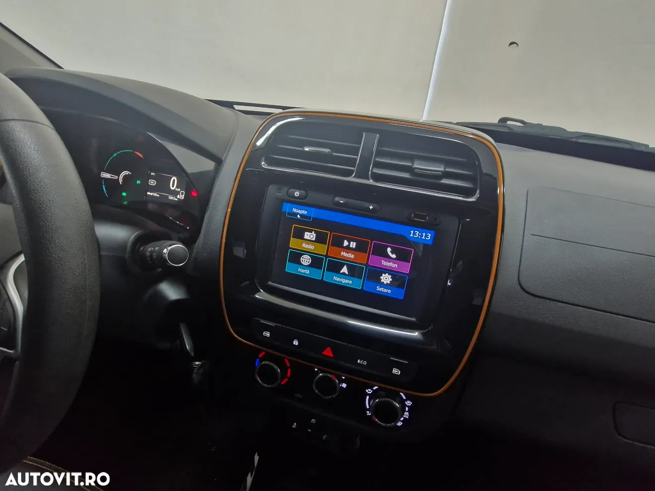Dacia Spring Expression - 13