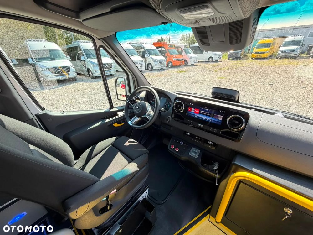 Mercedes-Benz eSprinter - 23