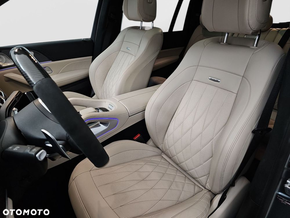 Mercedes-Benz GLS - 12