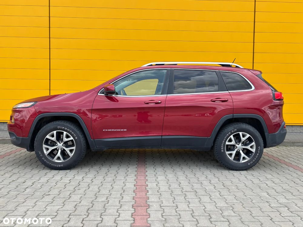 Jeep Cherokee - 10