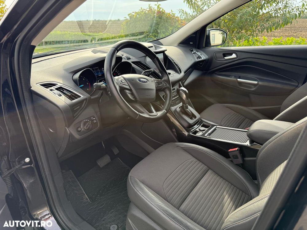 Ford Kuga - 38