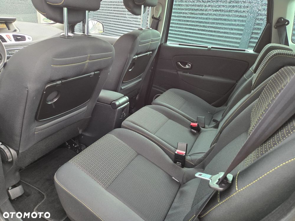 Renault Scenic 1.6 Confort Authentique - 10