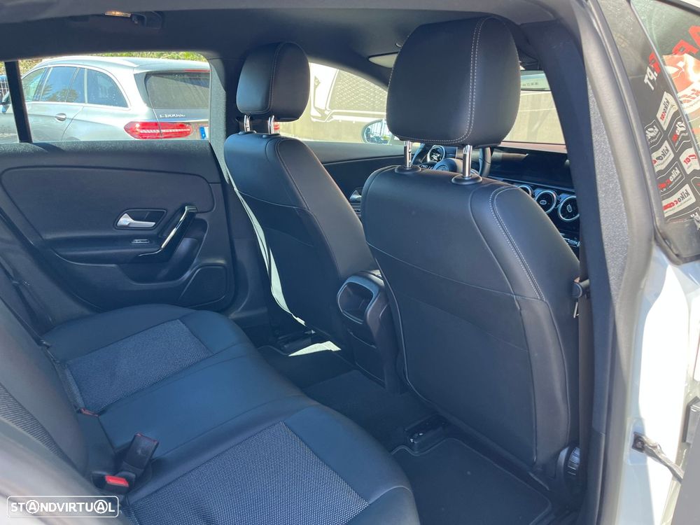 Mercedes-Benz CLA 180 d Shooting Brake Business Solutions - 44