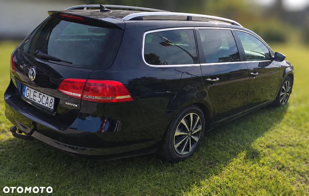 Volkswagen Passat - 2