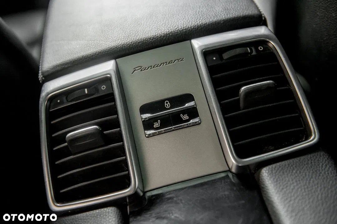 Porsche Panamera Standard - 7