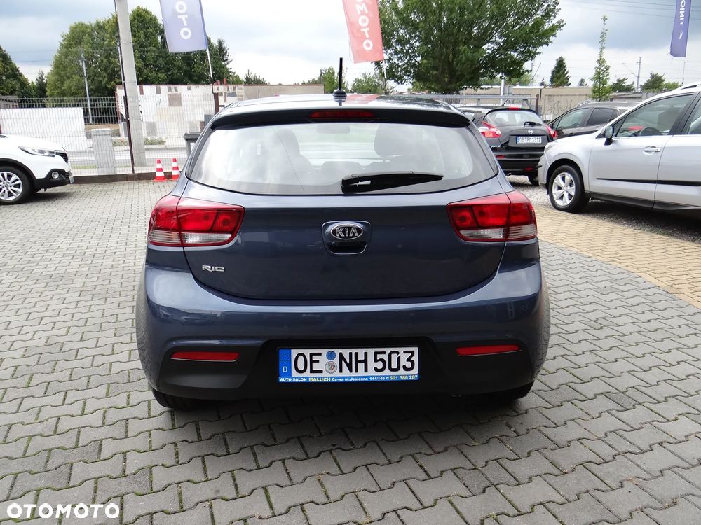 Kia Rio 1.2 Edition 7 - 11