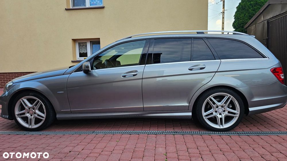 Mercedes-Benz Klasa C 350 T CDI DPF (BlueEFFICIENCY) 7G-TRONIC Avantgarde - 3