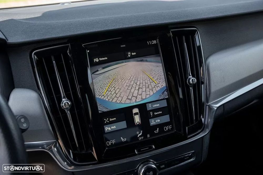 Volvo V90 D3 R Design - 14