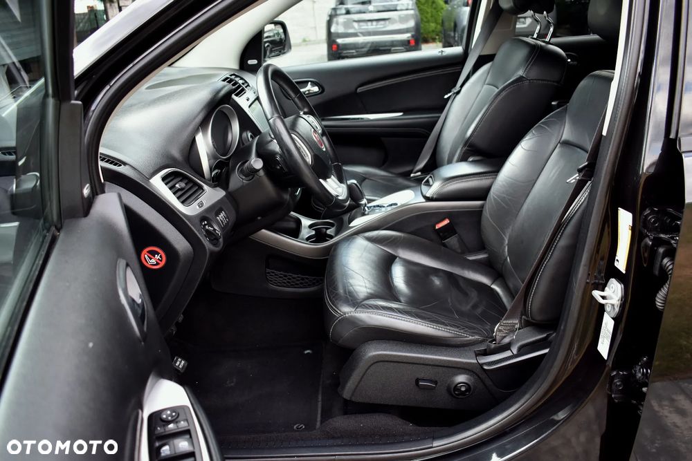 Fiat Freemont 2.0 Multijet 16V DPF Automatik Allrad Black Code - 21