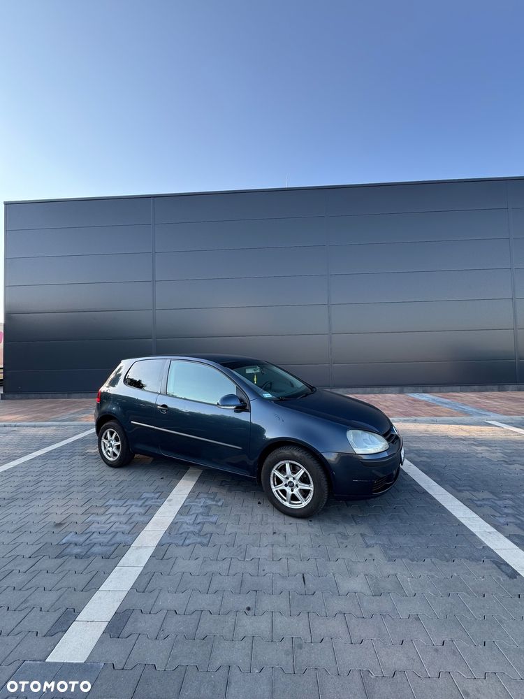 Volkswagen Golf 1.4 FSI Comfortline - 2