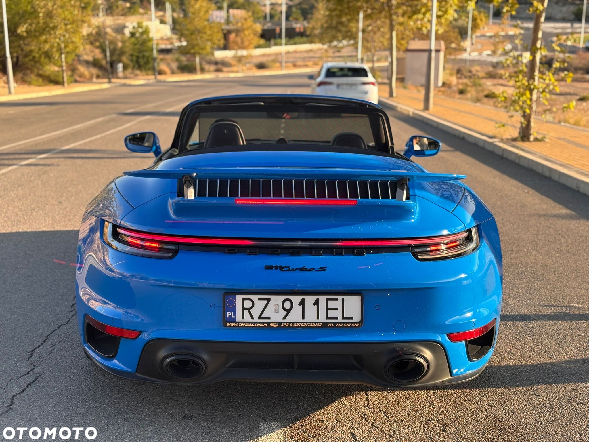 Porsche 911 Carrera Turbo S Cabrio - 9