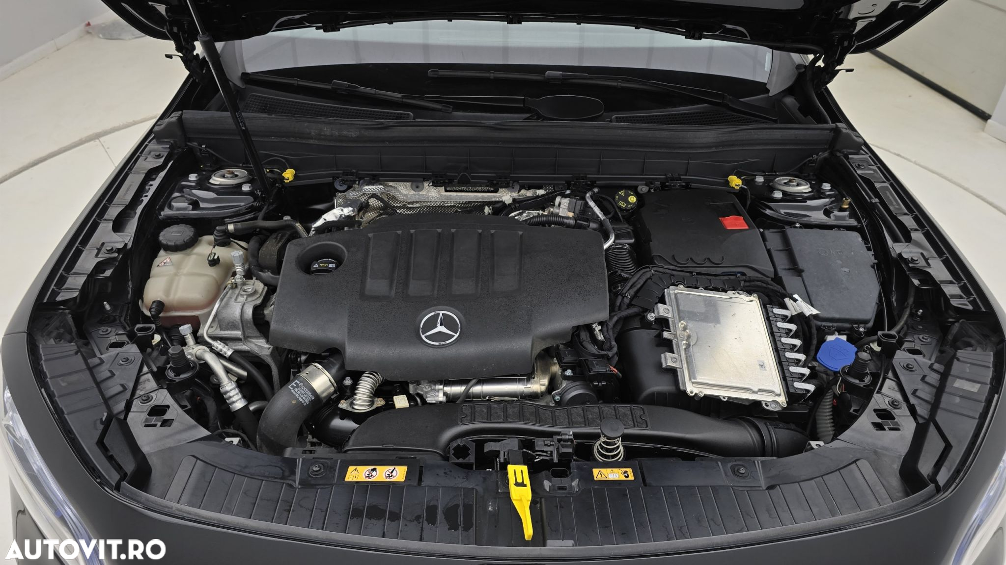 Mercedes-Benz GLB 200 d 4MATIC Aut. - 24