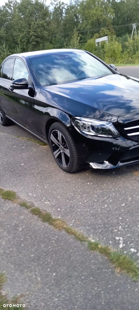 Mercedes-Benz Klasa C 220 d 4MATIC 9G-TRONIC - 3