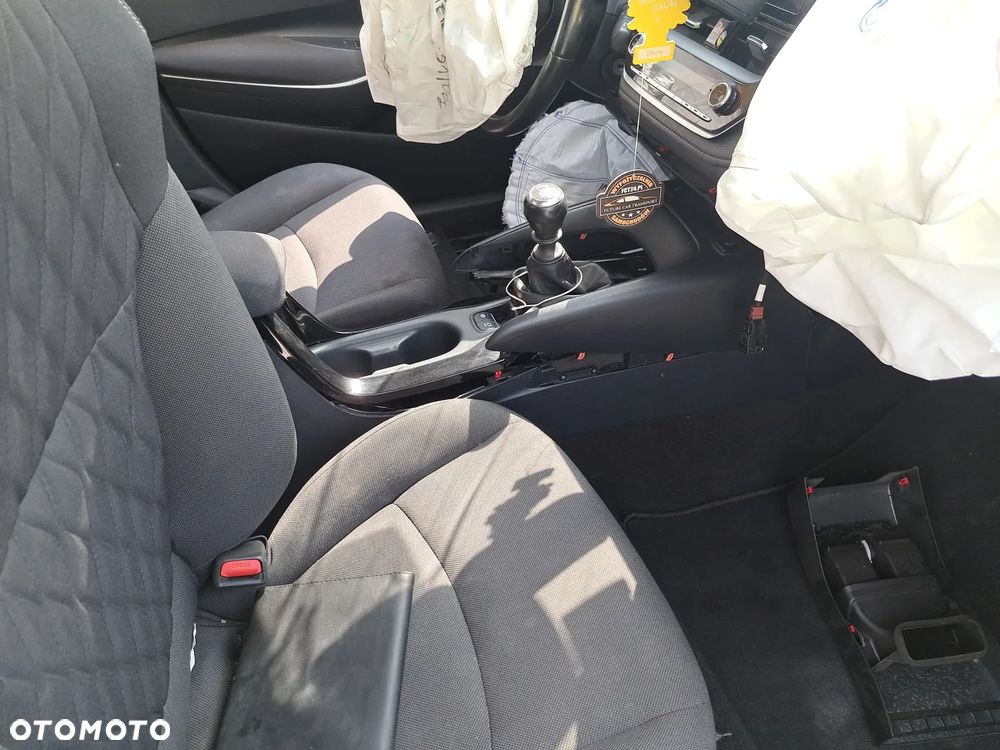 Toyota Corolla 1.5 Comfort - 38