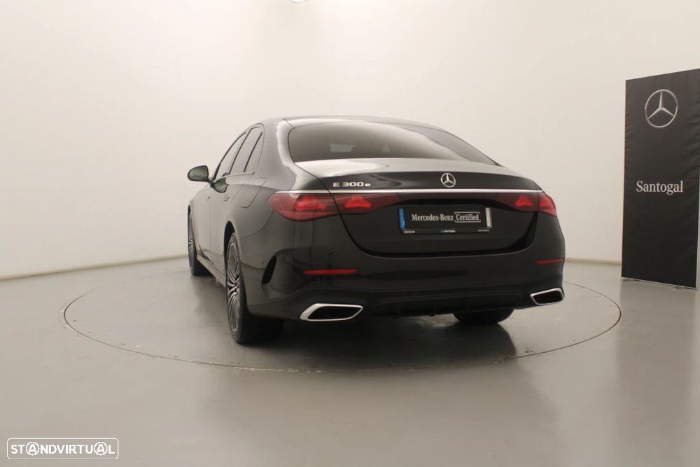 Mercedes-Benz E 300 Standard - 9