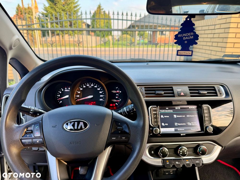 Kia Rio 1.1 crdi L - 25