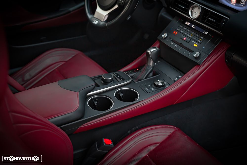 Lexus RC 300h F Sport+ - 27