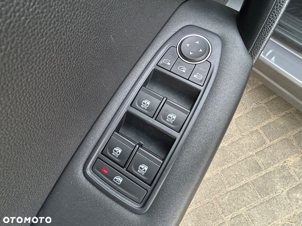 Renault Captur TCe 100 EXPERIENCE - 36