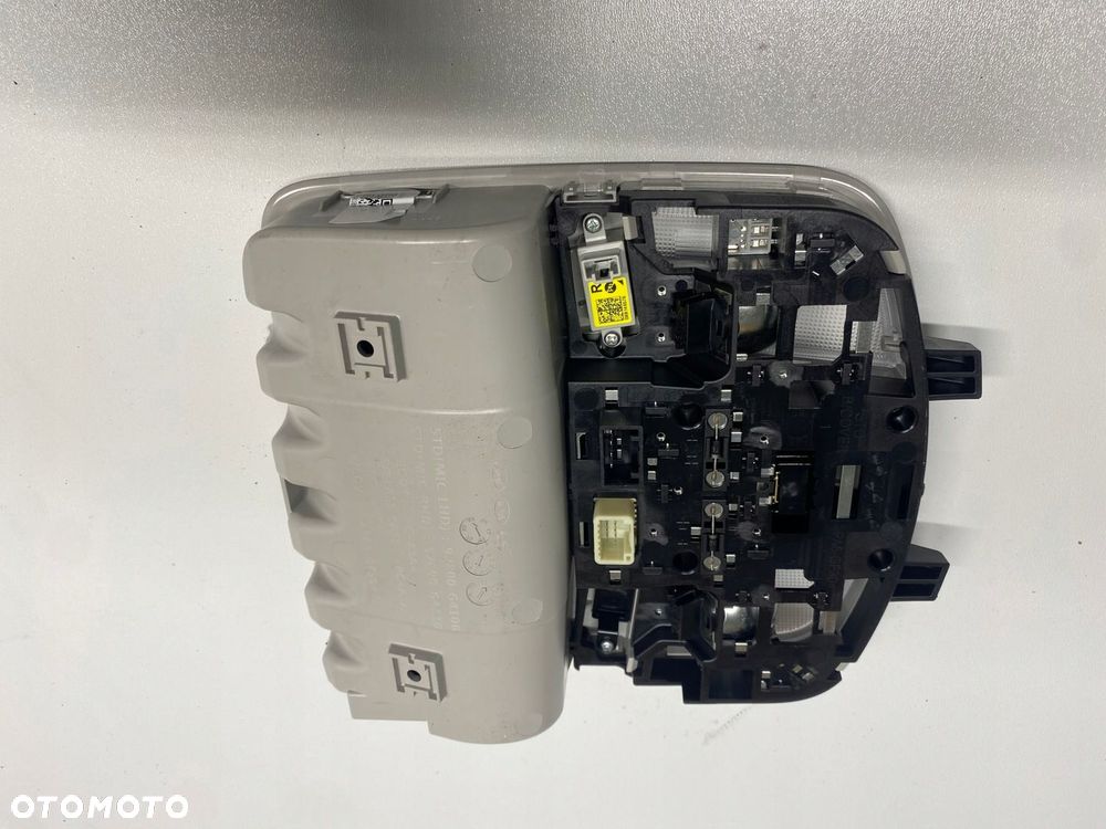 LAMPKA SUFITOWA SCHOWEK HYUNDAI I30 III LIFT 20-24 92800-G4100 - 3