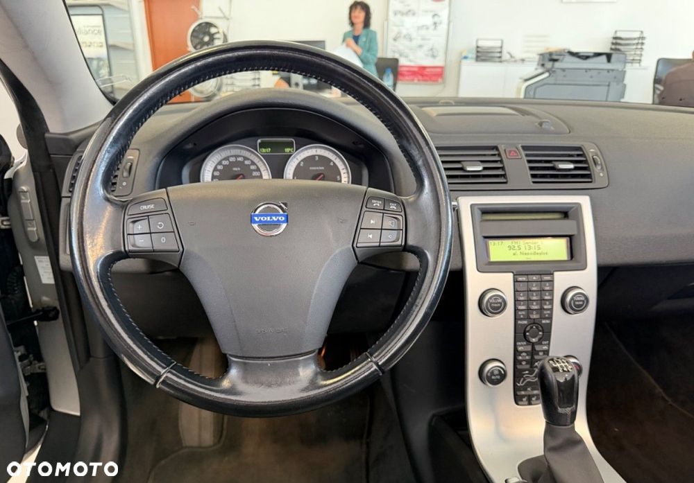 Volvo C70 2.0D Momentum - 33