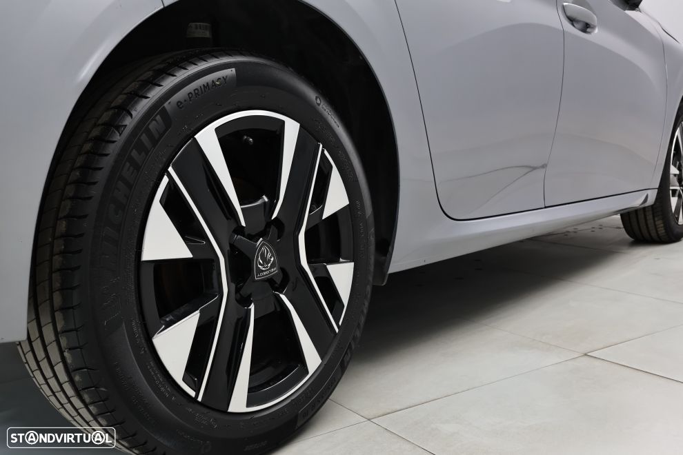 Peugeot 208 1.2 PureTech Allure - 13