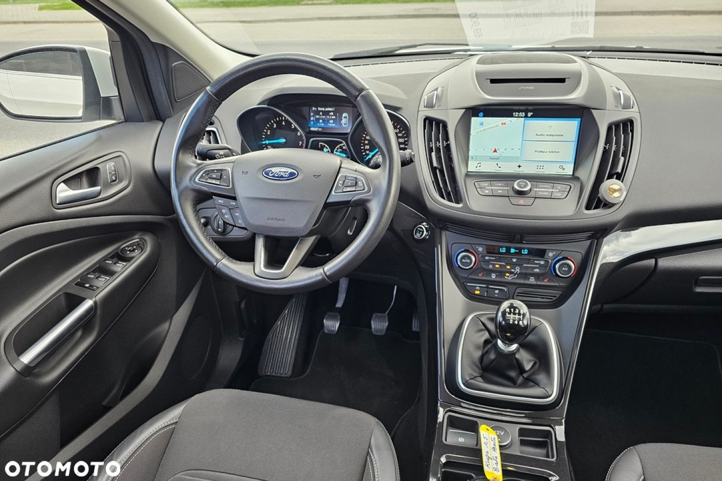 Ford Kuga - 17