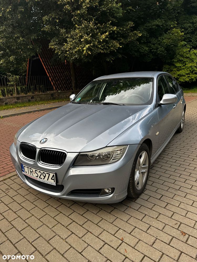 BMW Seria 3 318i - 1