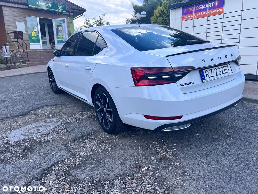 Skoda Superb 2.0 TDI SCR Sportline DSG - 4