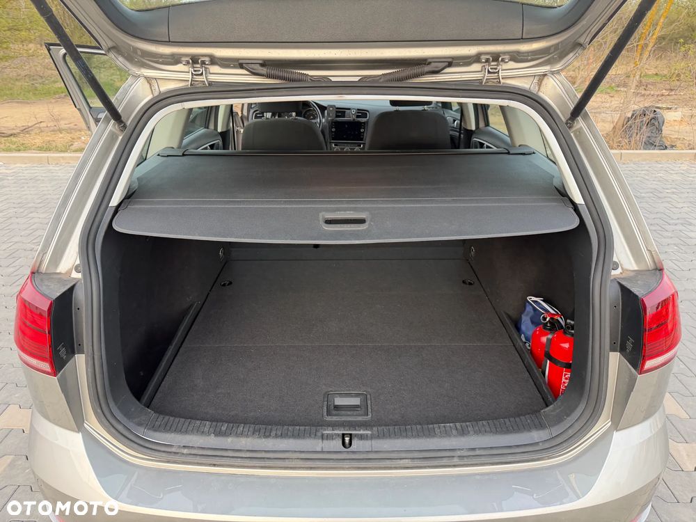 Volkswagen Golf 1.6 TDI BMT Comfortline - 12