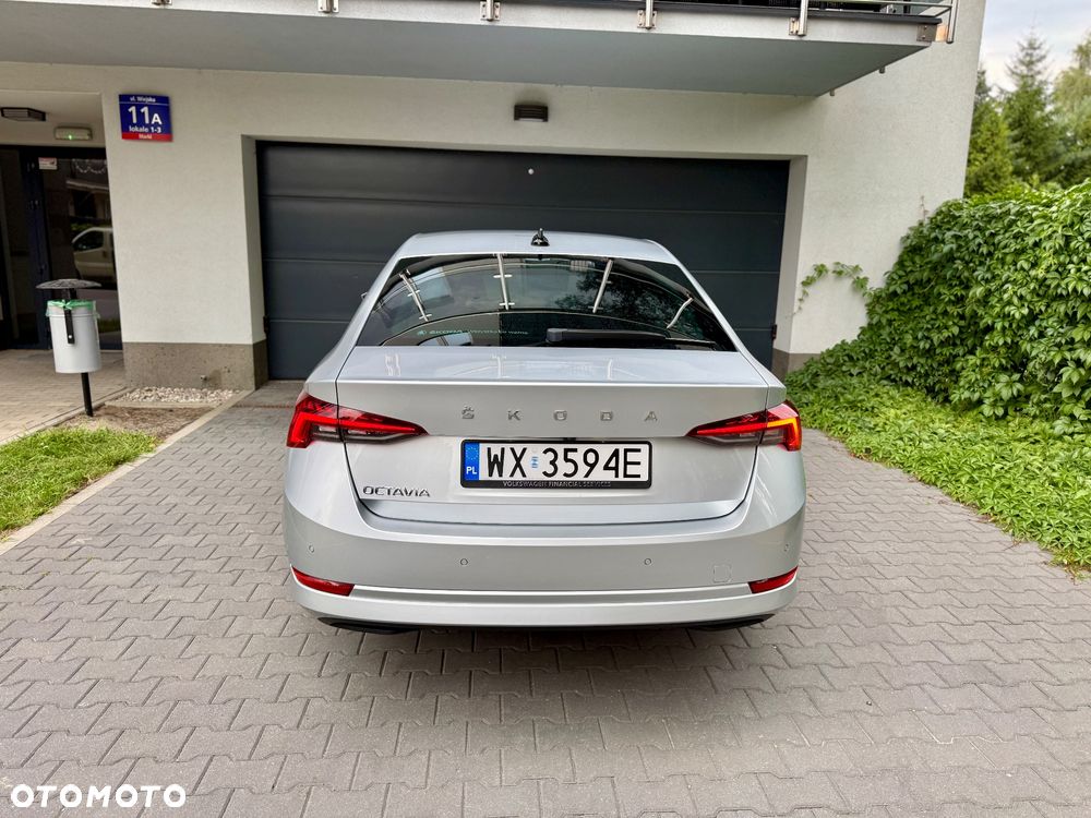 Skoda Octavia 2.0 TDI Ambition DSG - 5