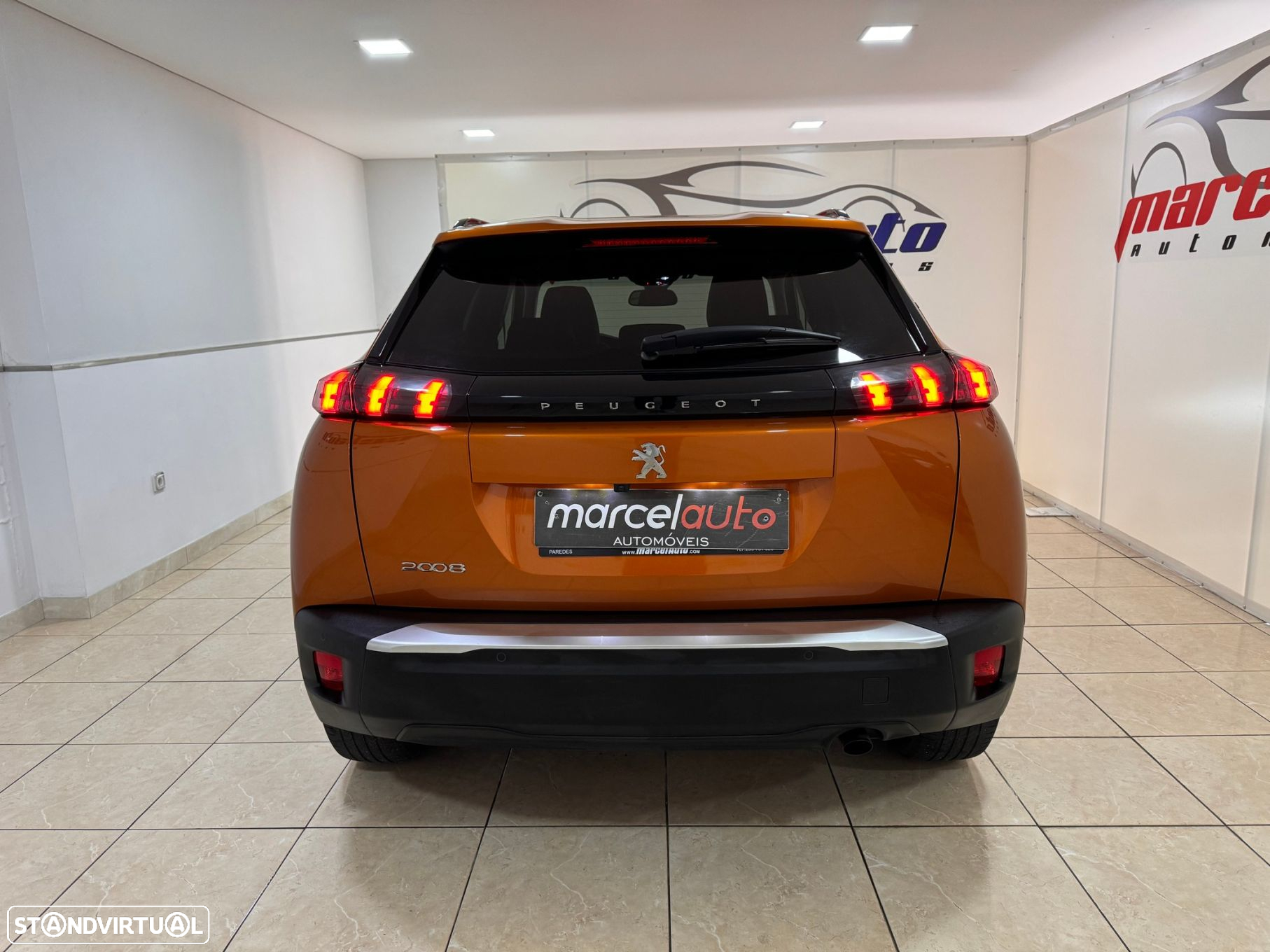 Peugeot 2008 1.2 PureTech Allure Pack - 8